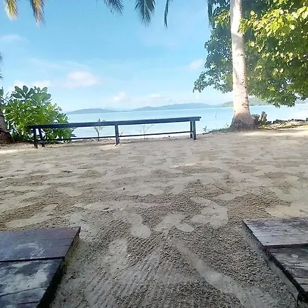 Aldejus Homestay Yennanas Besir Exterior photo