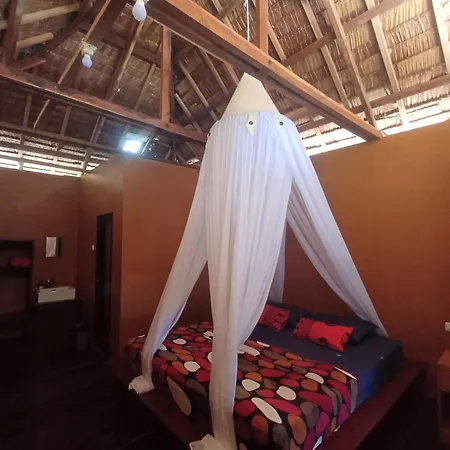 Aldejus Homestay Yennanas Besir Exterior photo