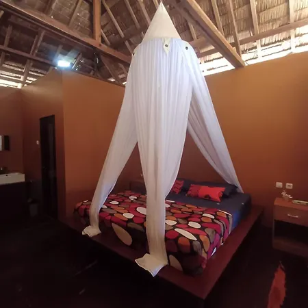 Aldejus Homestay Yennanas Besir Exterior photo