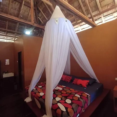 Aldejus Homestay Yennanas Besir Exterior photo